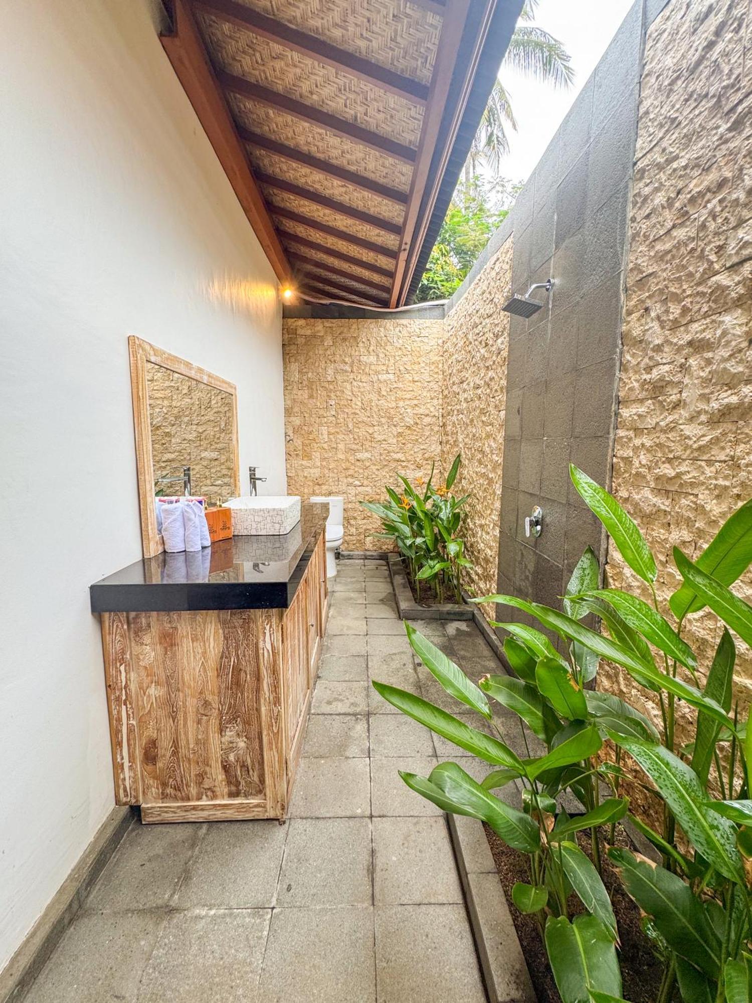 Villa Tahid Gili Air Exteriör bild