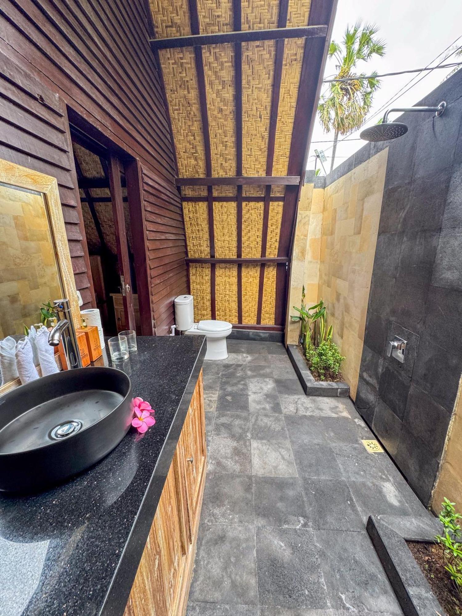 Villa Tahid Gili Air Exteriör bild