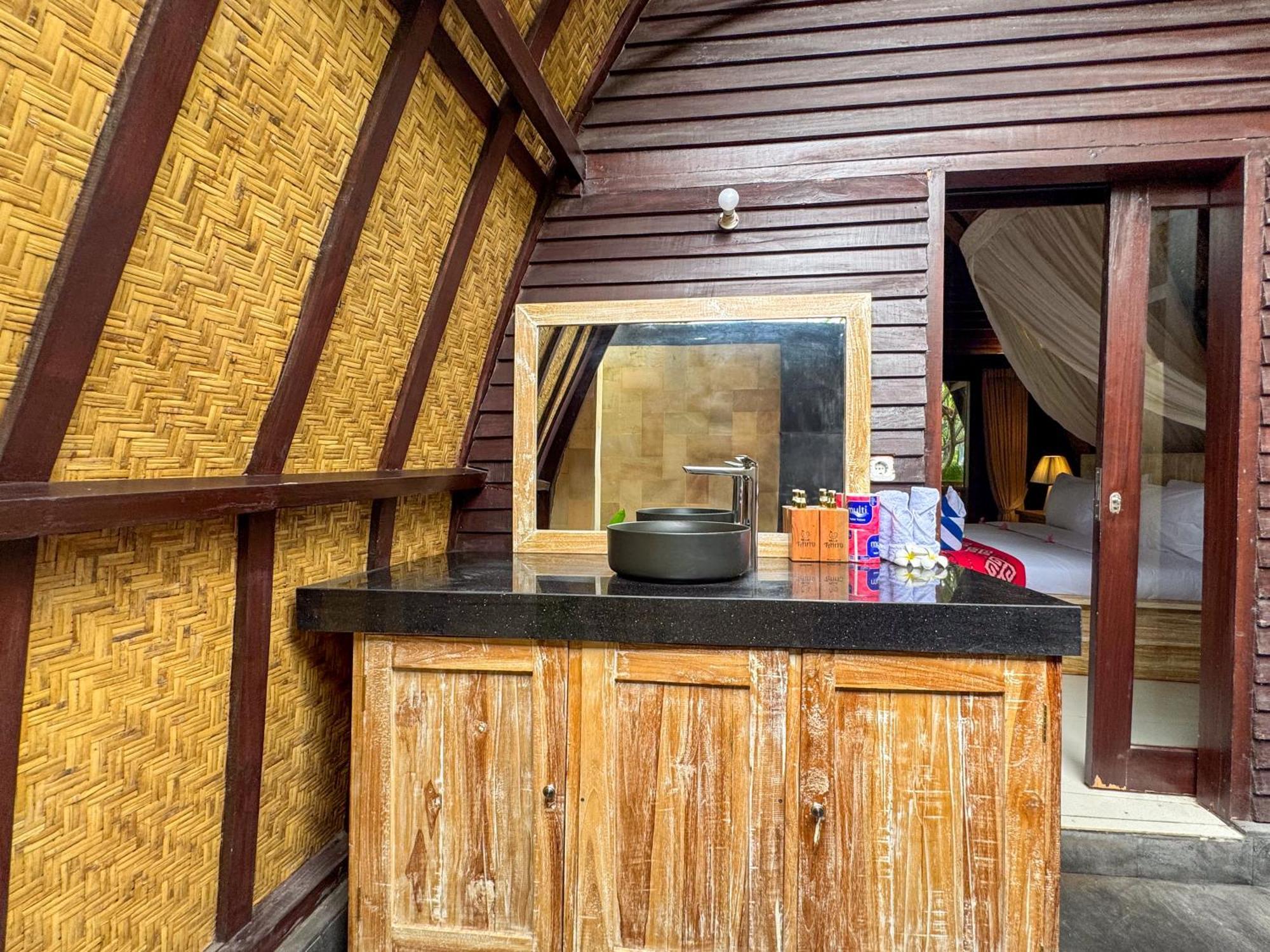 Villa Tahid Gili Air Exteriör bild